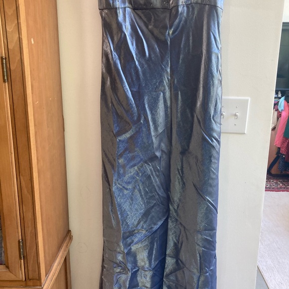 Patra perfect dress size 14. Pewter lame’ sleeveless with beads. See close ups. - Picture 2 of 12